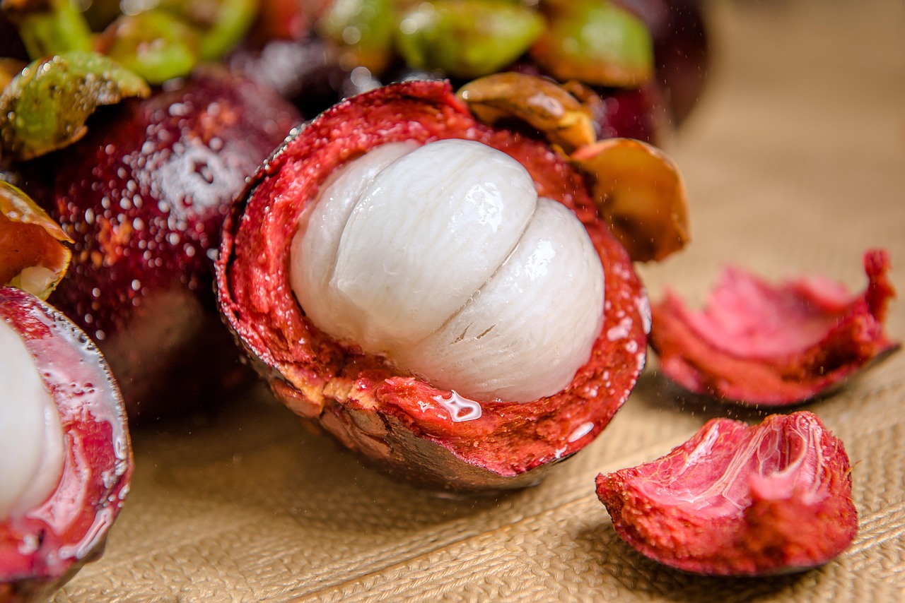 Mangosteen-2126750_1280 